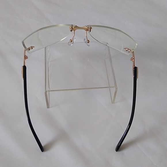 ✨"Captain Hooks" Fashion Glasses✨ - Picture 3 of 3